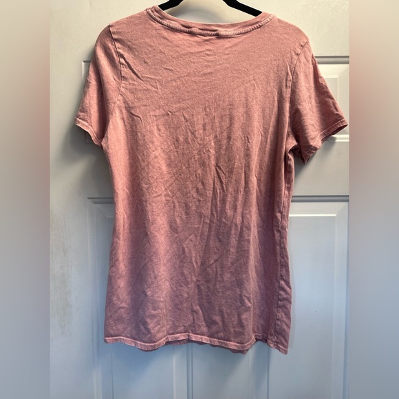 Graphic T-shirt - Picture 2 of 5